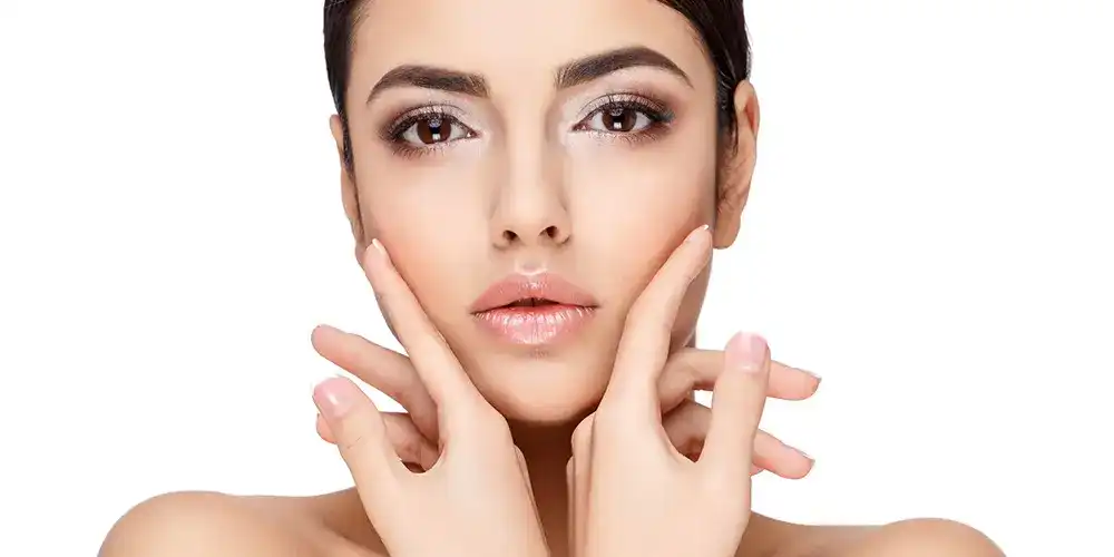 How Lip Enhancements Can Boost Your Confidence: A Natural Approach